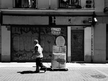 Laden Sie das Bild in den Galerie-Viewer, David Delgado Ruiz - [ #OffCommerce ] Cabeza de Chorlito.