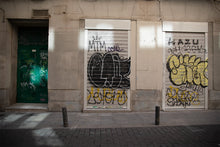 Laden Sie das Bild in den Galerie-Viewer, David Delgado Ruiz - [ #OffCommerce ] Kubic Madrid.