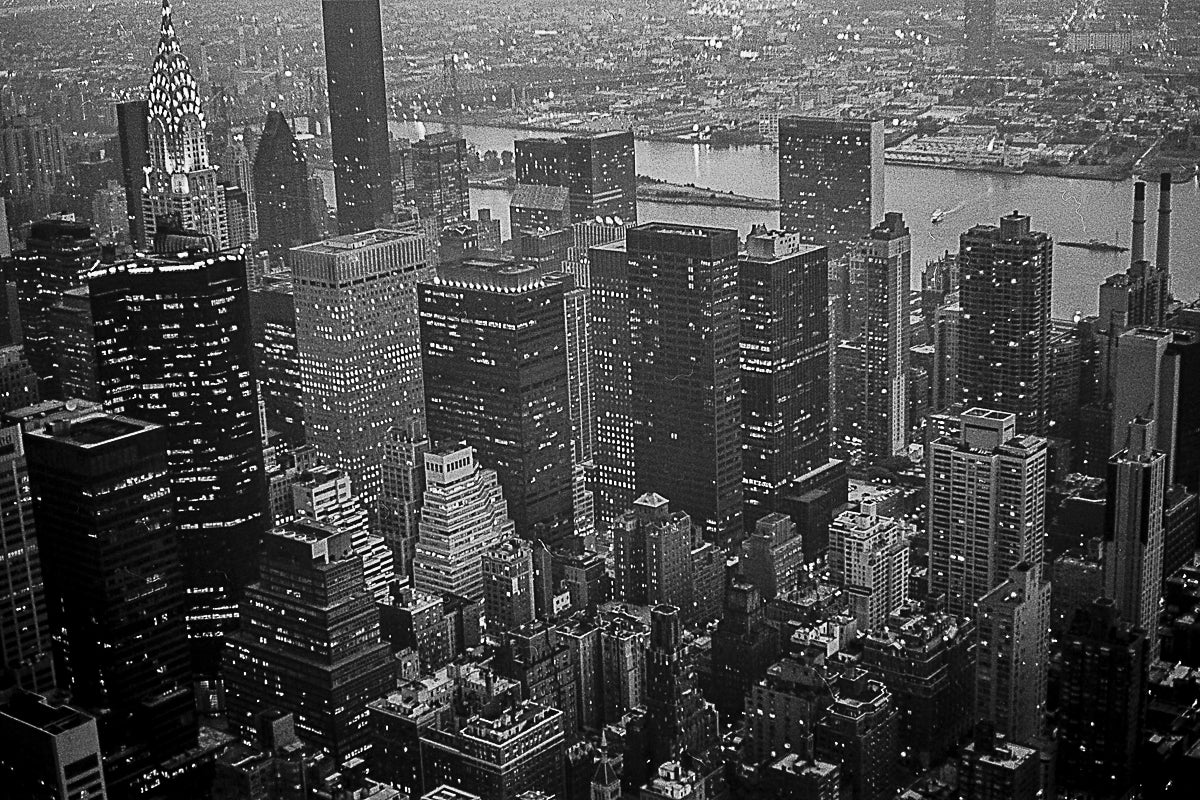 [ #NewYorkBetchesMobileCall ] New York is the City of Blinding Lights.